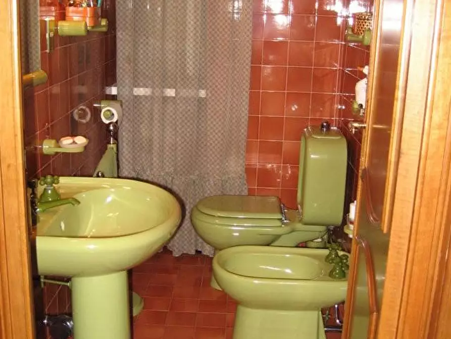 Immagine 9 di Villa in vendita  a Lucca