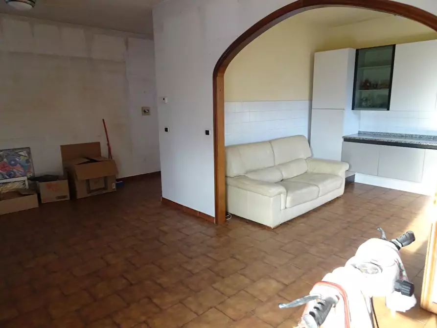 Immagine 23 di Villa in vendita  a Pontedera