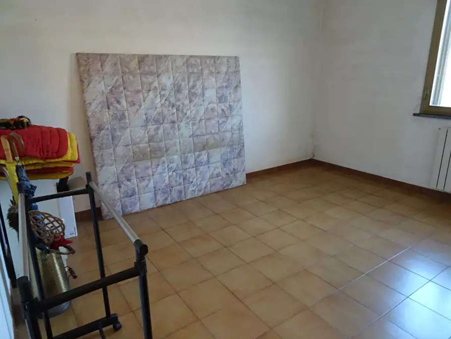 Immagine 13 di Villa in vendita  a Pontedera