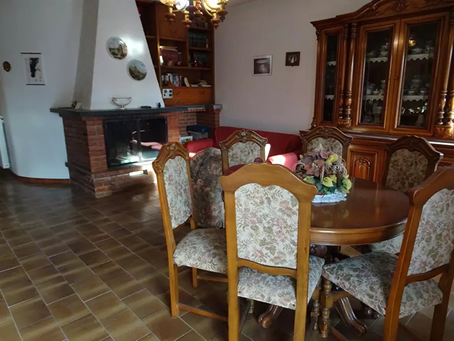 Immagine 27 di Villa in vendita  a Pontedera