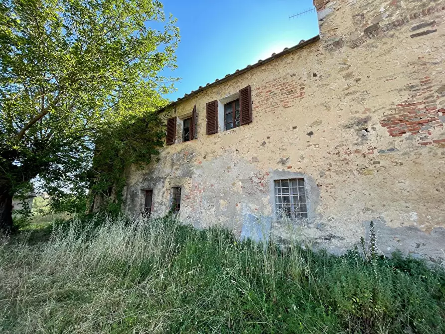 Immagine 1 di Casa colonica in vendita  a Poggibonsi