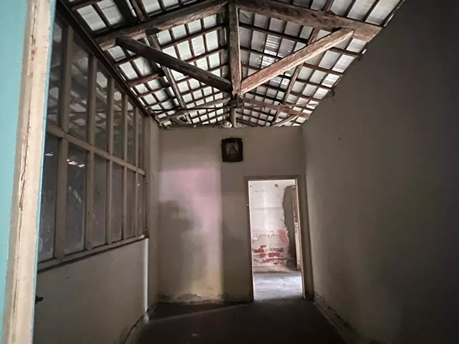 Immagine 6 di Capannone industriale in vendita  a Massa