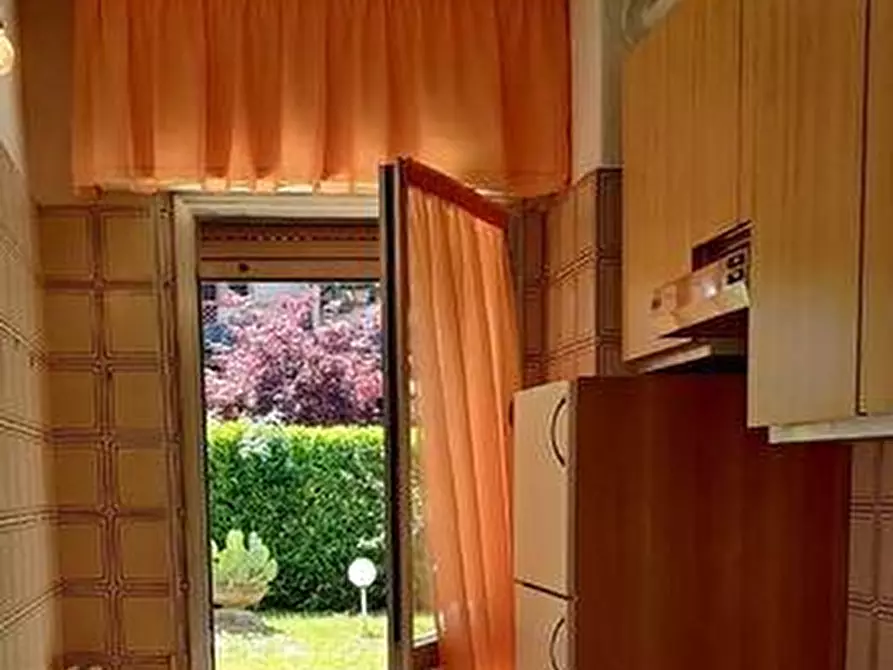 Immagine 6 di Appartamento in vendita  a Carrara