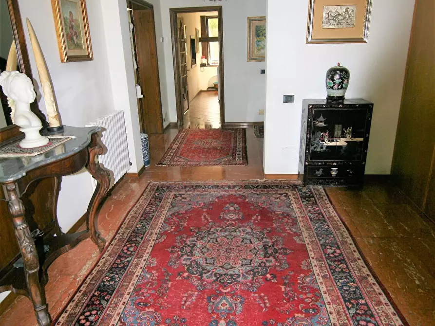 Immagine 14 di Villa in vendita  a Castelnuovo Magra