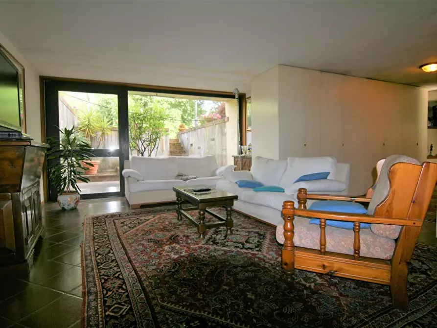 Immagine 27 di Villa in vendita  a Castelnuovo Magra