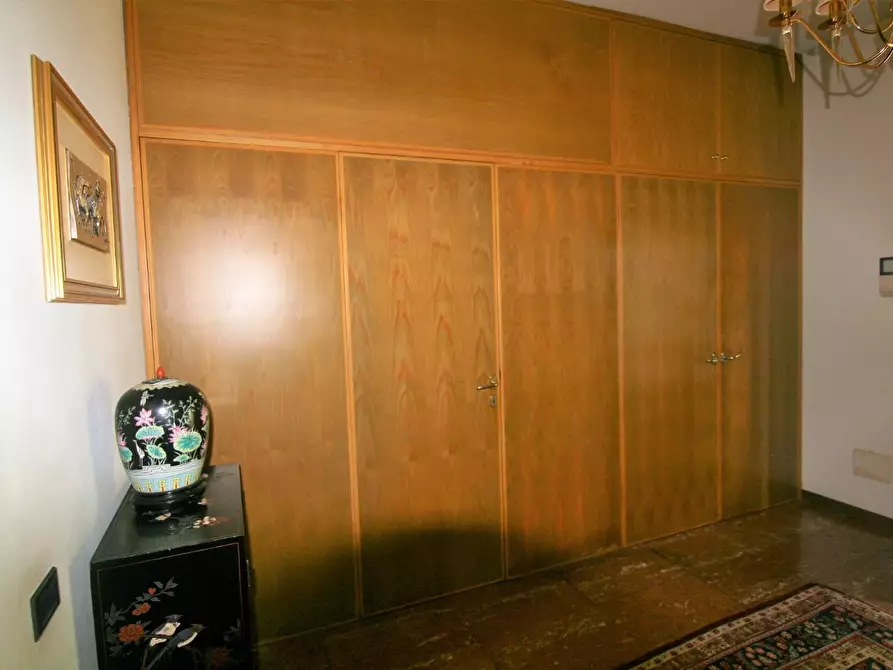 Immagine 13 di Villa in vendita  a Castelnuovo Magra