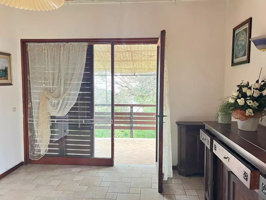 Immagine 20 di Villa in vendita  a Massa