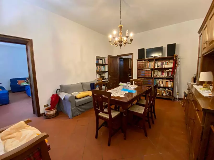 Immagine 19 di Villa in vendita  a Capannori