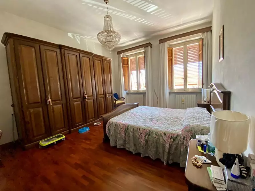 Immagine 23 di Villa in vendita  a Capannori