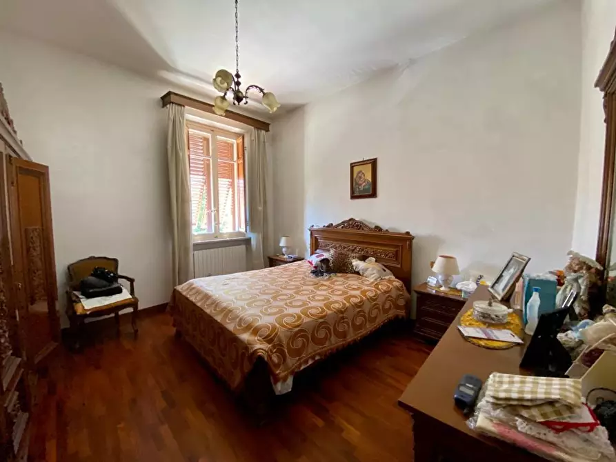 Immagine 22 di Villa in vendita  a Capannori