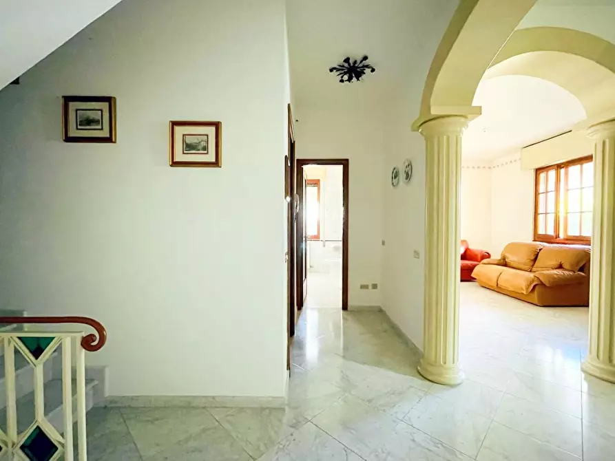 Immagine 4 di Casa semindipendente in vendita  a Viareggio