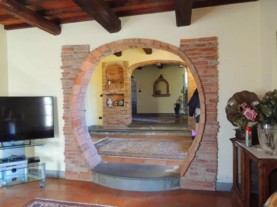 Immagine 25 di Casa colonica in vendita  a Fucecchio