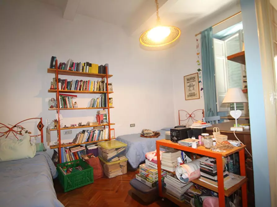 Immagine 20 di Appartamento in vendita  a Lucca