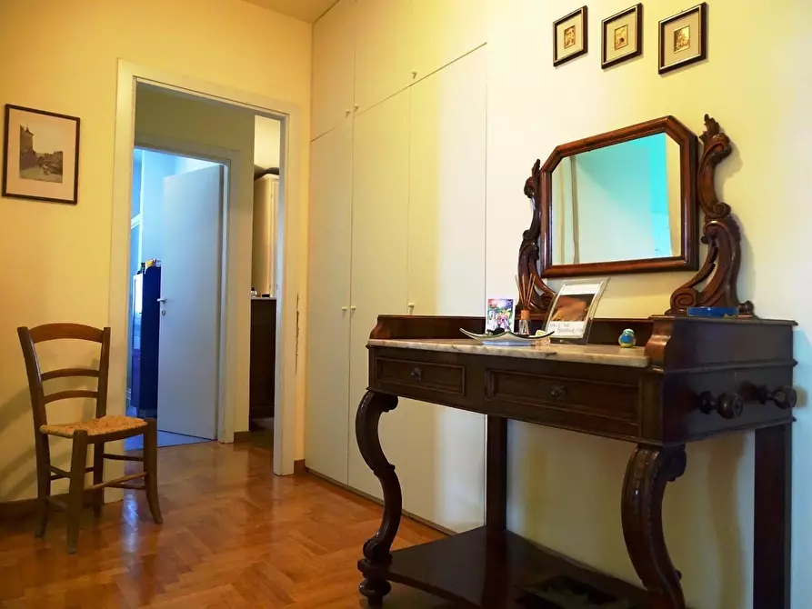 Immagine 10 di Villa in vendita  a San Miniato