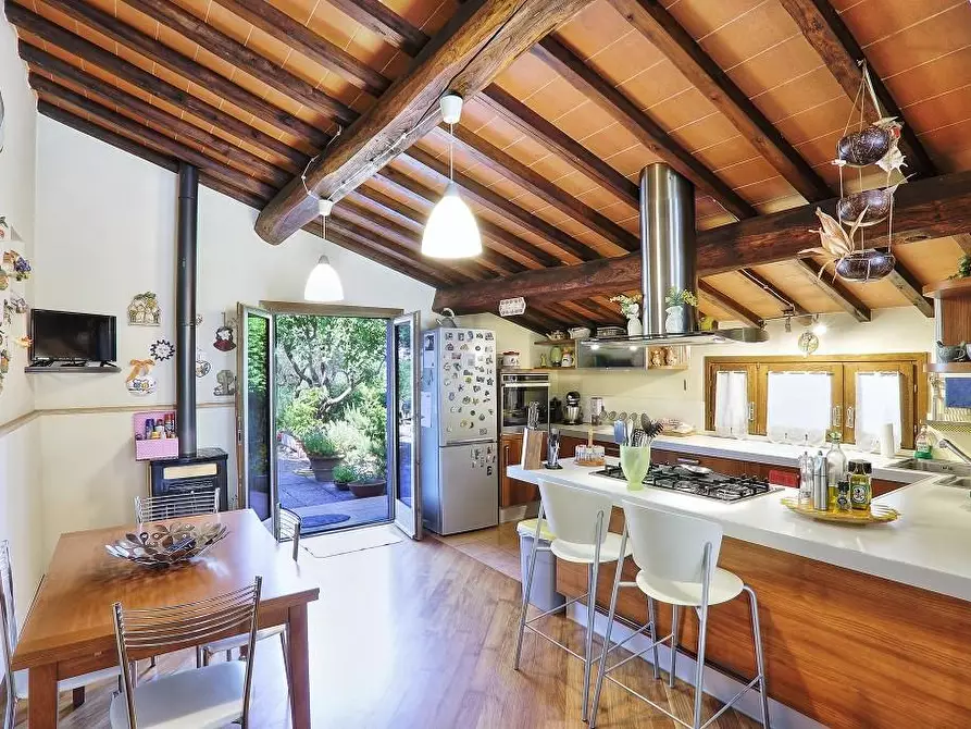 Immagine 27 di Casa colonica in vendita  a Castelfiorentino