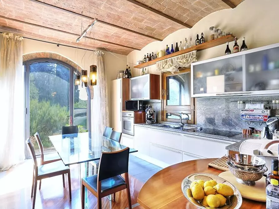 Immagine 20 di Casa colonica in vendita  a Castelfiorentino