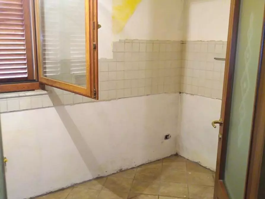 Immagine 22 di Casa indipendente in vendita  a Carrara