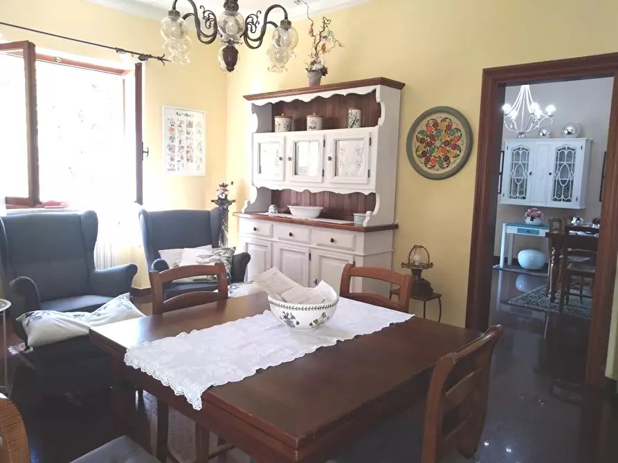 Immagine 10 di Casa indipendente in vendita  a Carrara