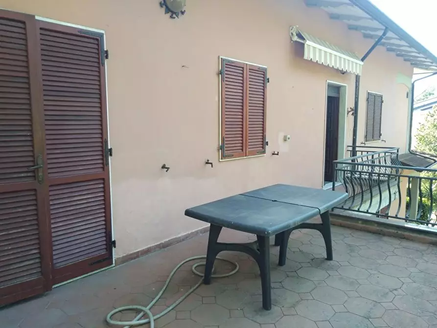 Immagine 6 di Casa indipendente in vendita  a Carrara