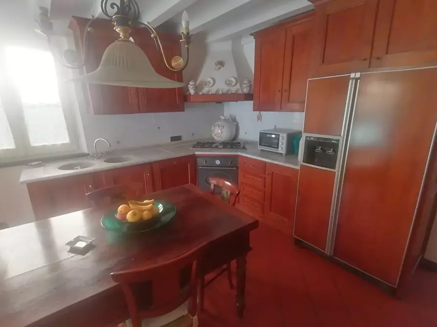 Immagine 37 di Villa in vendita  a Lucca