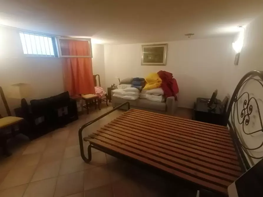 Immagine 6 di Villa in vendita  a Lucca