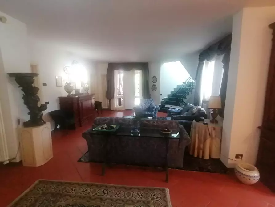 Immagine 36 di Villa in vendita  a Lucca