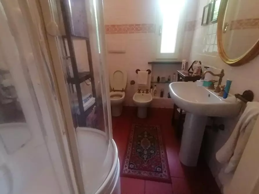 Immagine 25 di Villa in vendita  a Lucca