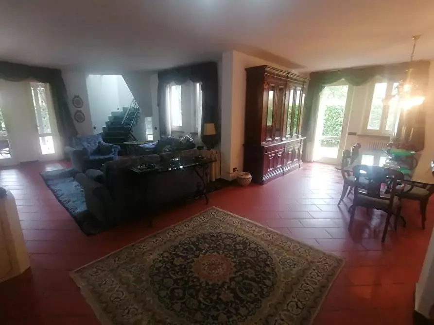 Immagine 35 di Villa in vendita  a Lucca