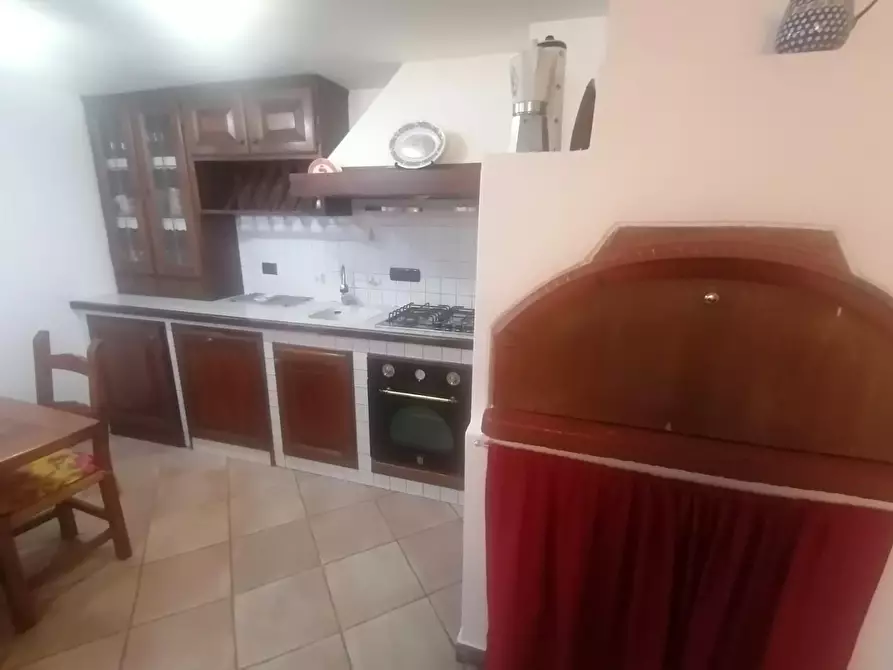 Immagine 10 di Villa in vendita  a Lucca