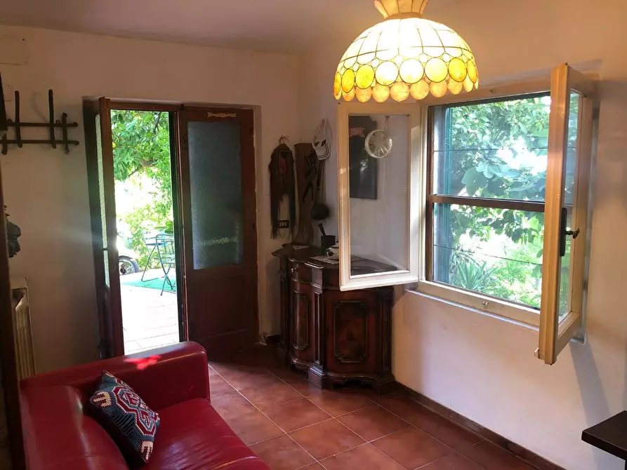 Immagine 29 di Villa in vendita  a Massa