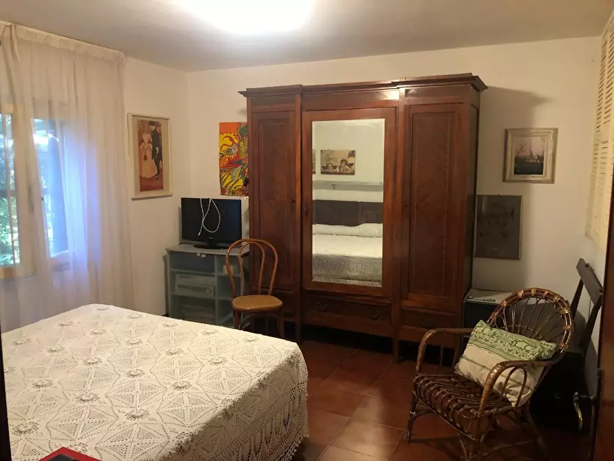 Immagine 32 di Villa in vendita  a Massa