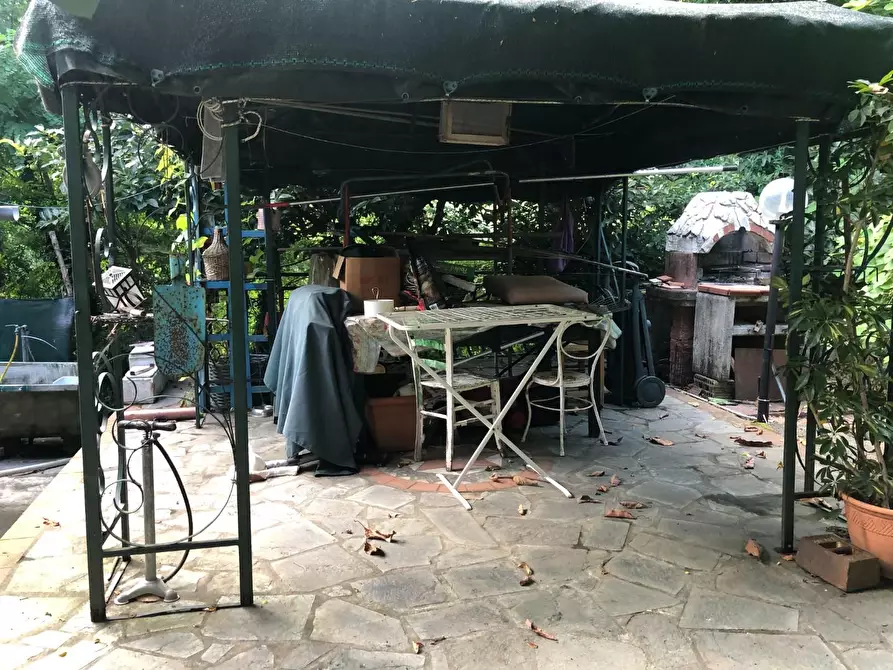 Immagine 41 di Villa in vendita  a Massa