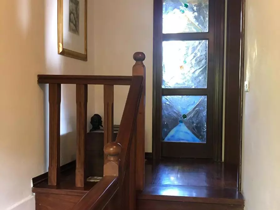 Immagine 20 di Villa in vendita  a Massa