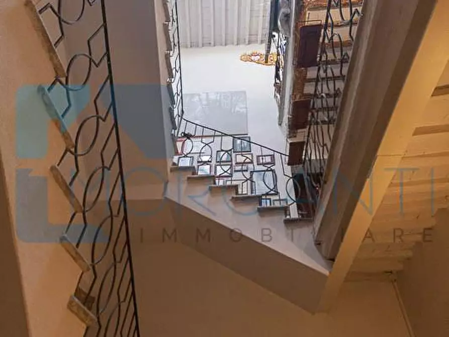 Immagine 17 di Appartamento in vendita  a Pietrasanta