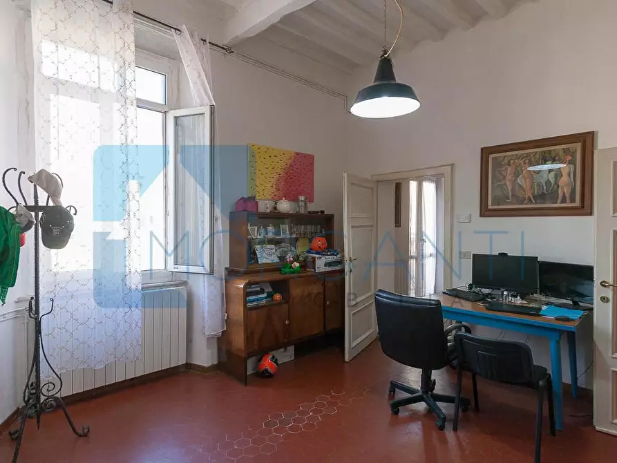 Immagine 5 di Appartamento in vendita  a Pietrasanta