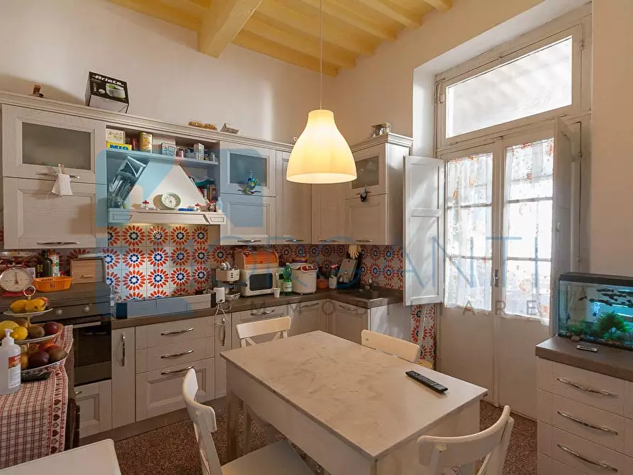 Immagine 11 di Appartamento in vendita  a Pietrasanta