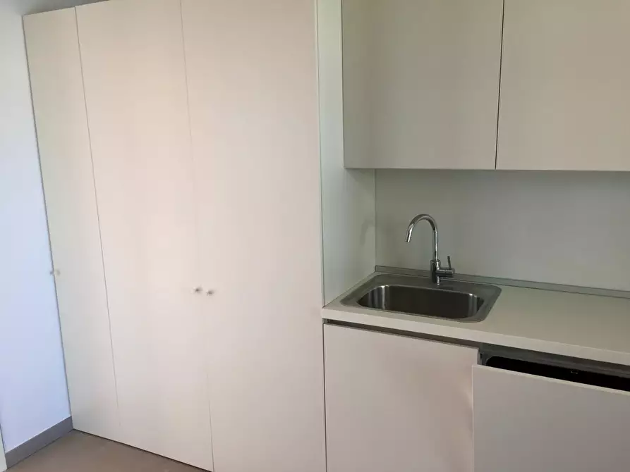 Immagine 2 di Appartamento in affitto  a Pisa