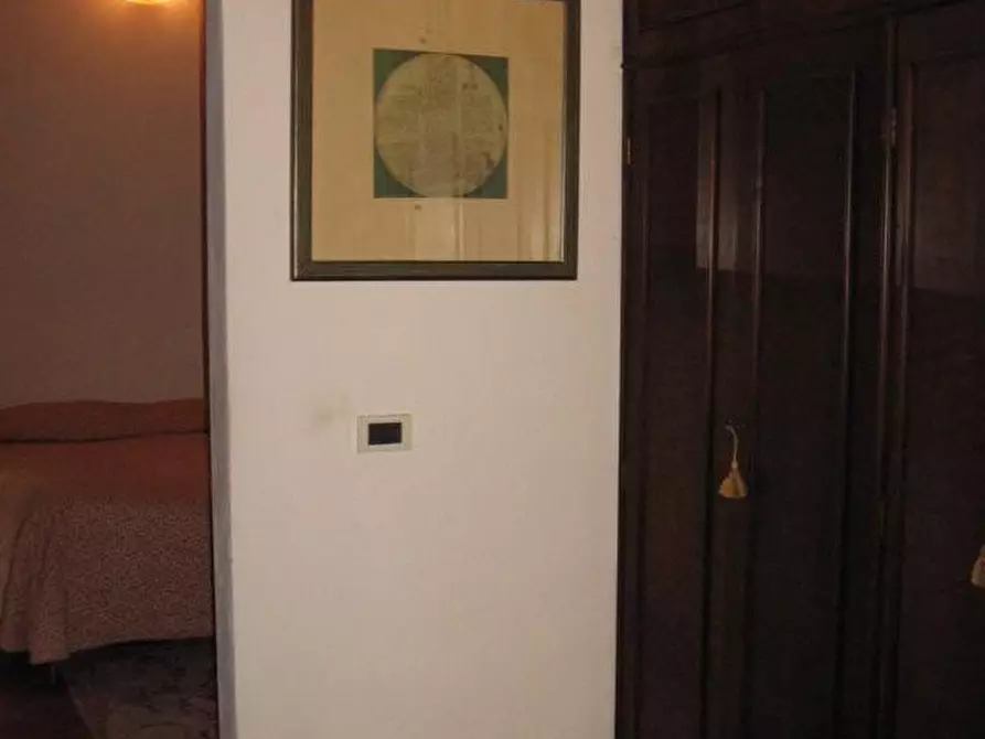 Immagine 6 di Appartamento in vendita  a Lucca