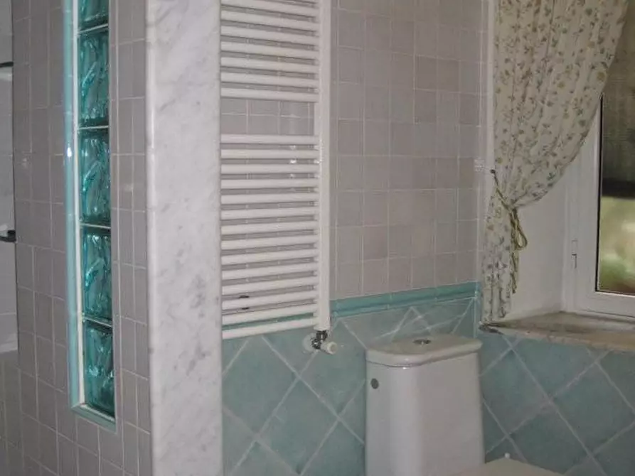 Immagine 8 di Appartamento in vendita  a Lucca