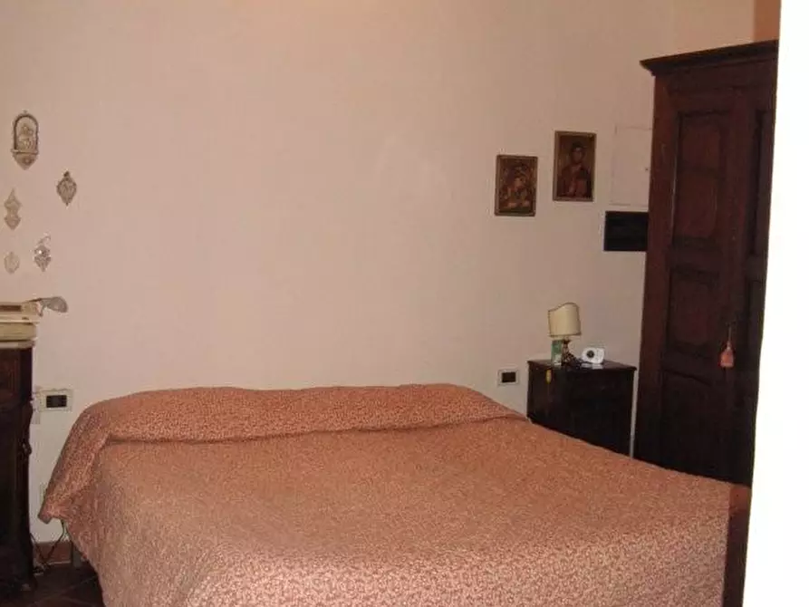 Immagine 4 di Appartamento in vendita  a Lucca