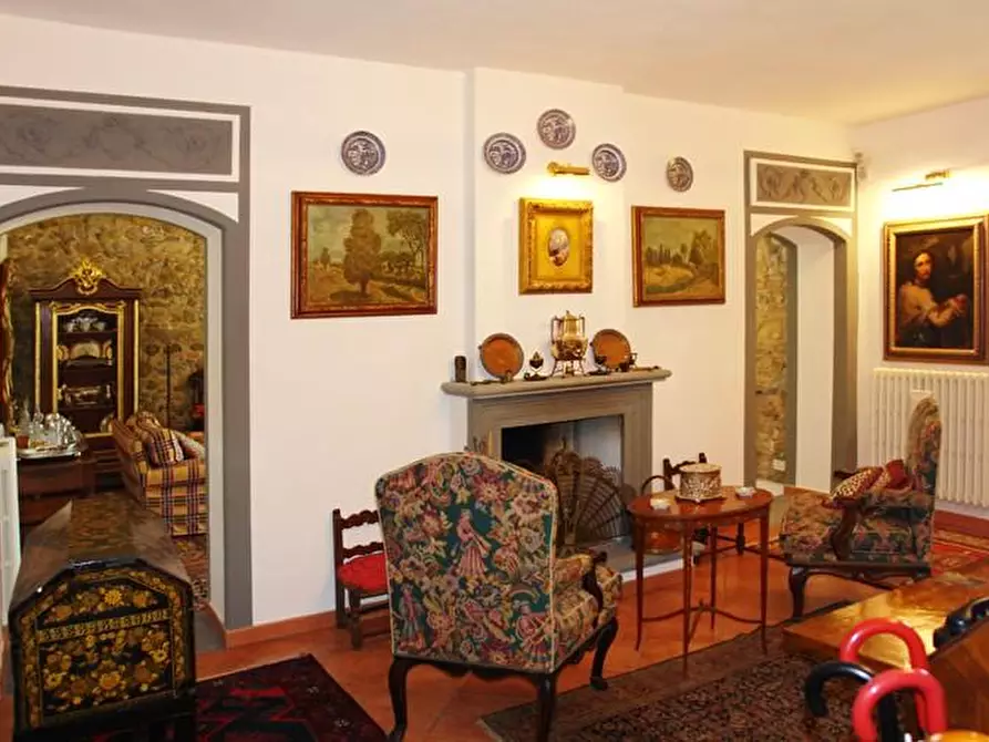 Immagine 1 di Casa colonica in vendita  a Rosignano Marittimo
