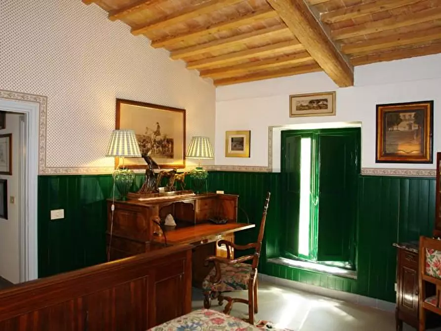 Immagine 4 di Casa colonica in vendita  a Rosignano Marittimo