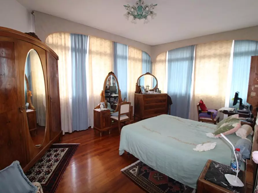 Immagine 8 di Villa in vendita  a Montopoli In Val D'arno