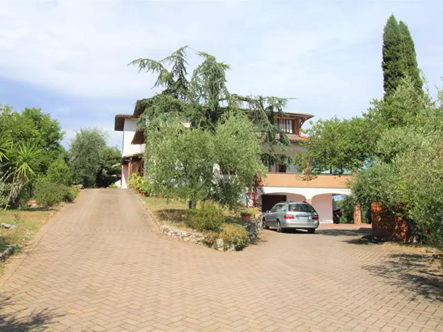 Immagine 2 di Villa in vendita  a Montopoli In Val D'arno