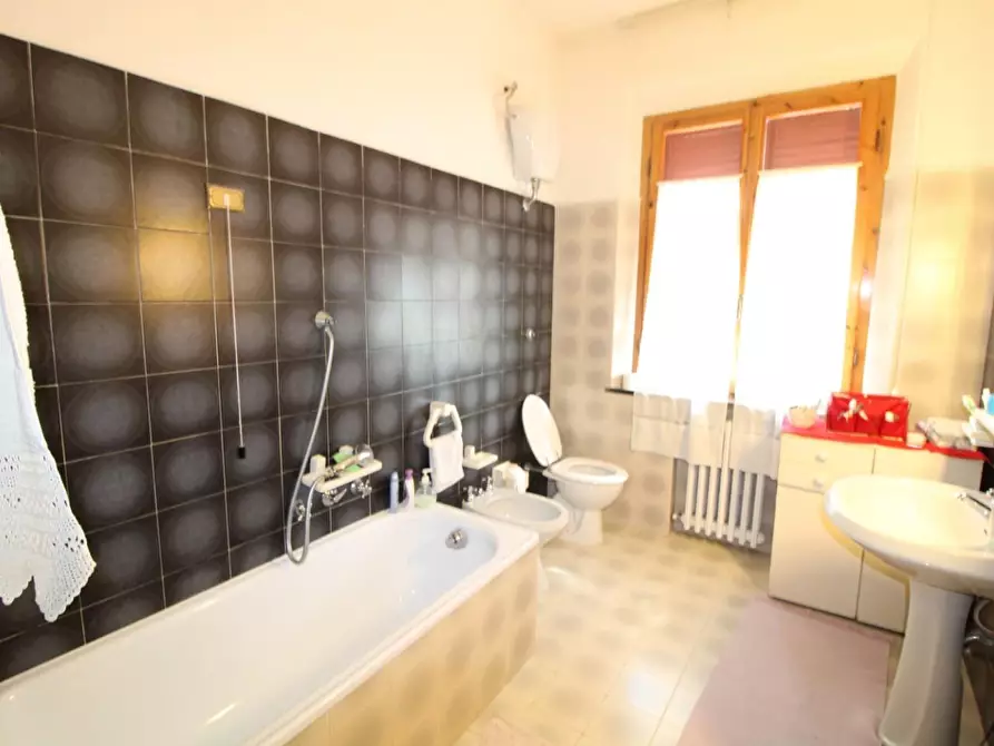 Immagine 10 di Villa in vendita  a Montopoli In Val D'arno