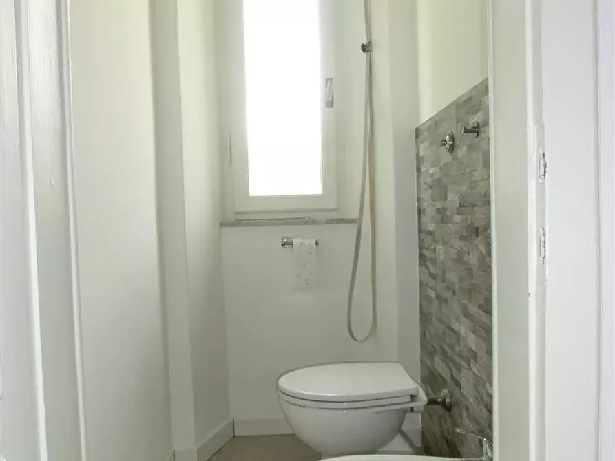 Immagine 13 di Appartamento in affitto  a Pisa