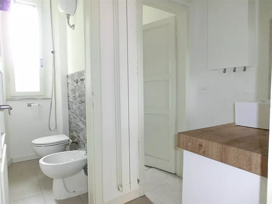 Immagine 11 di Appartamento in affitto  a Pisa