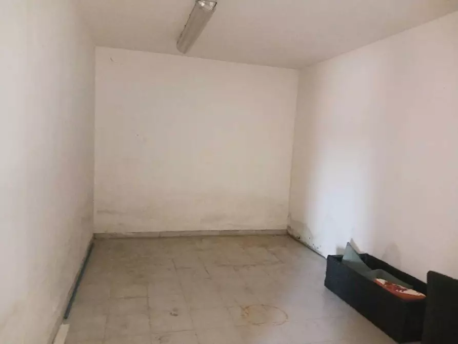 Immagine 3 di Laboratorio in affitto  a Bientina