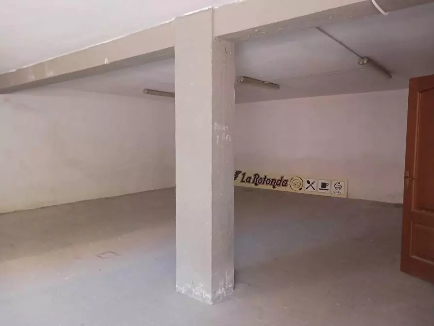 Immagine 2 di Laboratorio in affitto  a Bientina