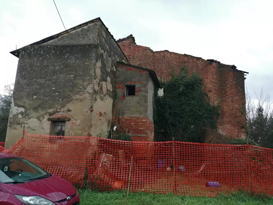 Immagine 12 di Porzione di casa in vendita  a Fucecchio